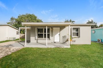 5288 N Andrews Ave Fort Lauderdale, FL 33309